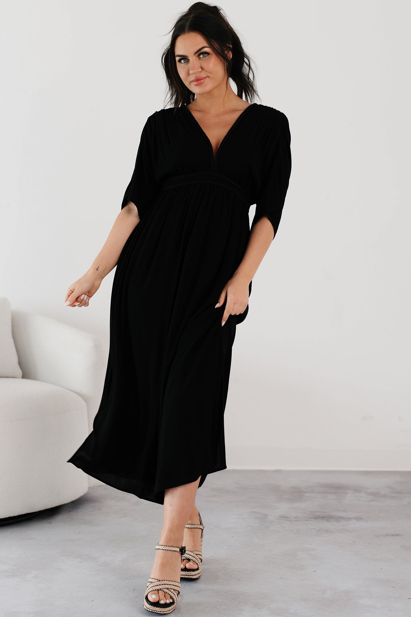 Loose and Free V Neck Maxi Dress (Black)