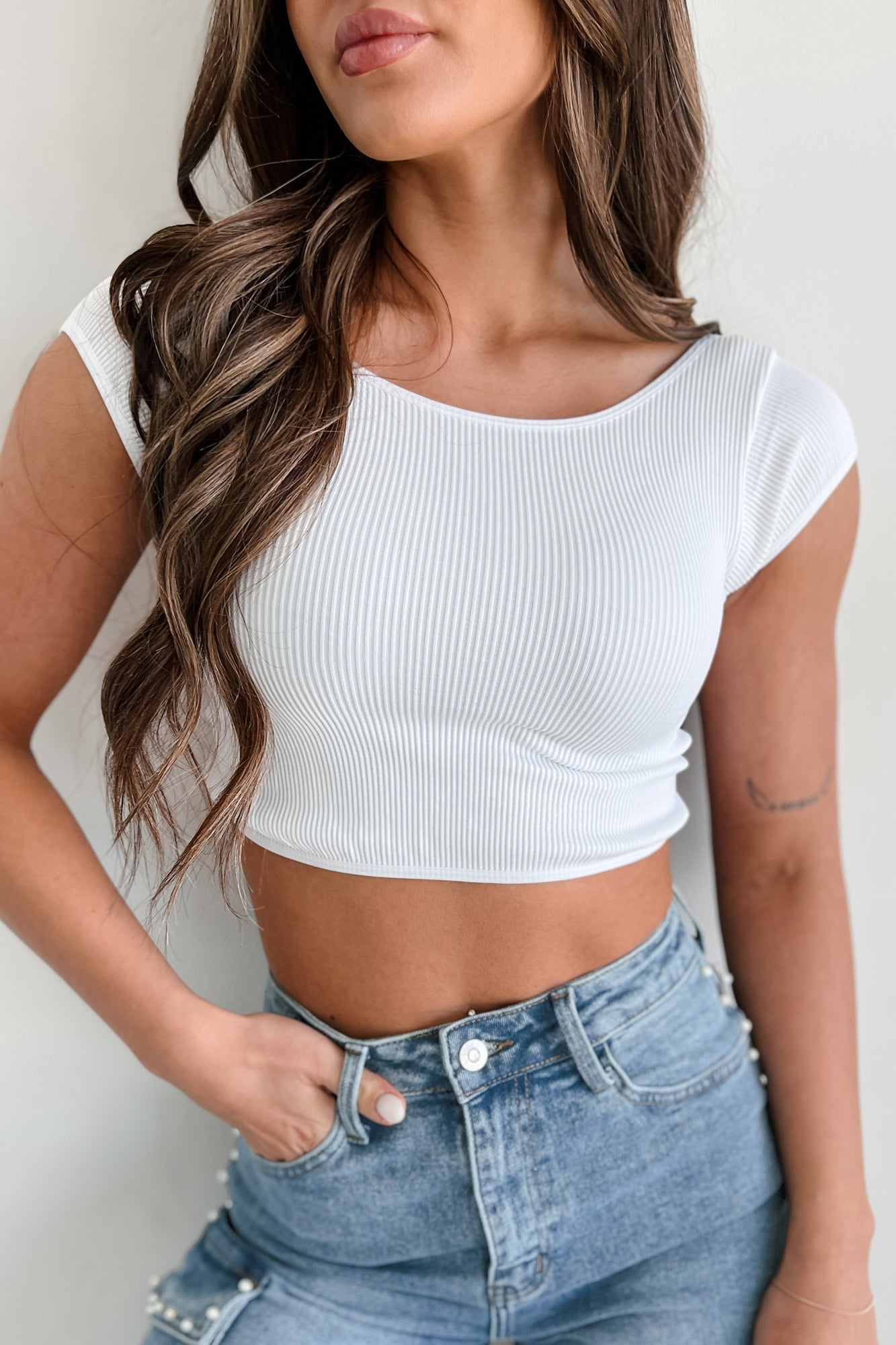 Santana Ribbed Scoop Back Crop Top (White)